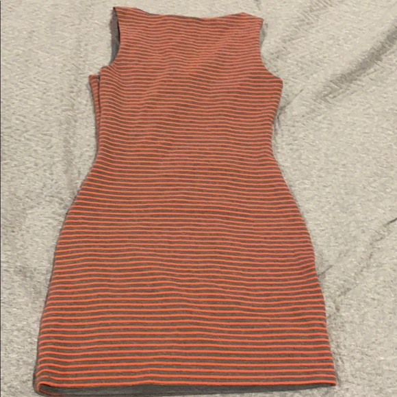 Coral and grey striped tight dress - Picture 4 of 4